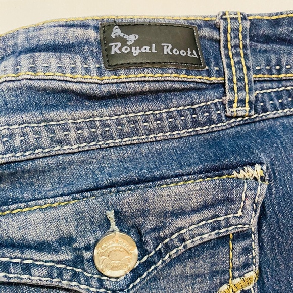 2/$30 Royal Roots Jeans - Picture 5 of 6
